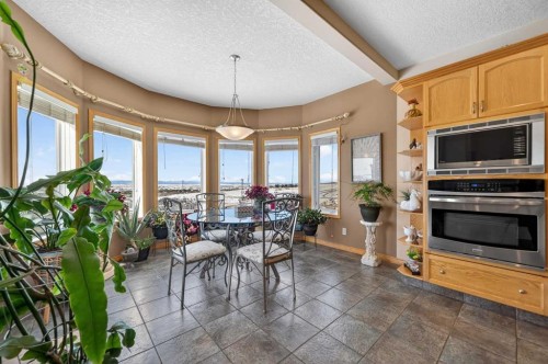 359 Rocky Ridge Drive Nw, Calgary, AB - Indoor Photo Showing Dining Room