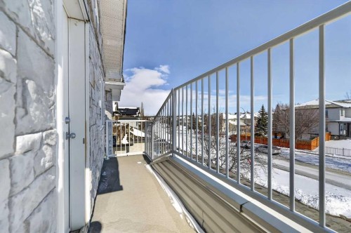 359 Rocky Ridge Drive Nw, Calgary, AB - Indoor Photo Showing Other Room