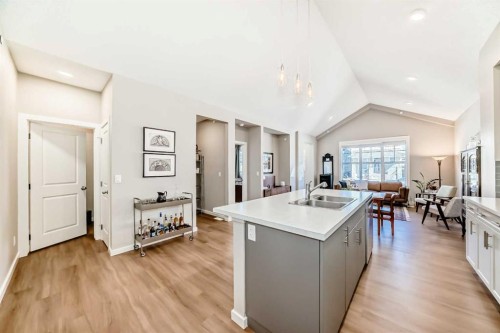 277 Lucas Avenue Nw, Calgary, AB - Indoor Photo Showing Kitchen With Double Sink