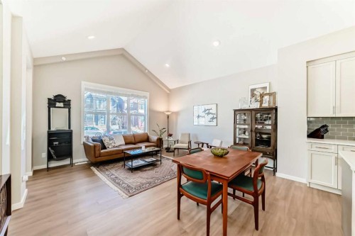 277 Lucas Avenue Nw, Calgary, AB - Indoor