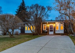 4340 Viscount Drive NW Calgary, AB T3A 0N9