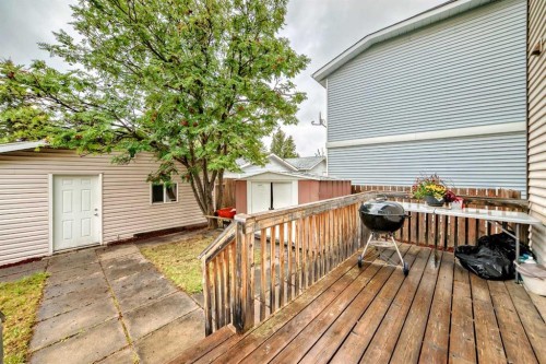 110 Edgeburn Crescent Nw, Calgary, AB - Outdoor With Deck Patio Veranda With Exterior