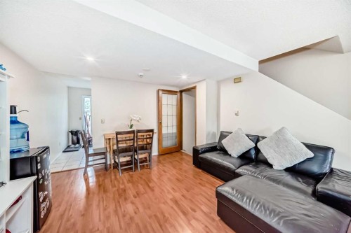 110 Edgeburn Crescent Nw, Calgary, AB - Indoor Photo Showing Other Room