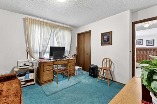 168 Templewood Drive Ne, Calgary, AB - Indoor Photo Showing Office