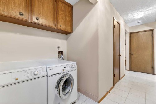 168 Templewood Drive Ne, Calgary, AB - Indoor Photo Showing Laundry Room
