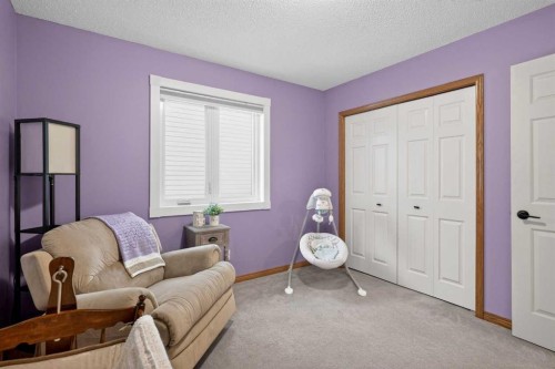 112 West Creek Close, Chestermere, AB - Indoor Photo Showing Bedroom