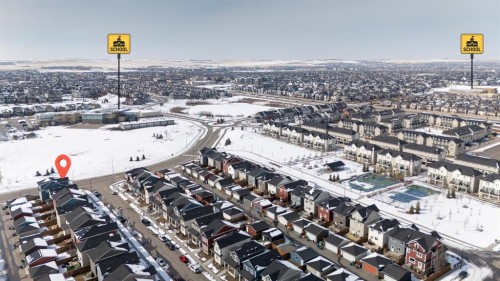 401 South Point Glen SW Airdrie, AB T4B 4L1