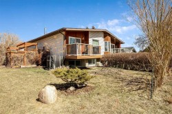 240 27 Avenue NW Calgary, AB T2M 2H4