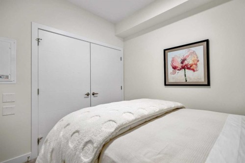 2203-9655 Bowfort Road Nw, Calgary, AB - Indoor Photo Showing Bedroom