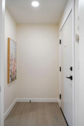 2203-9655 Bowfort Road Nw, Calgary, AB - Indoor Photo Showing Other Room