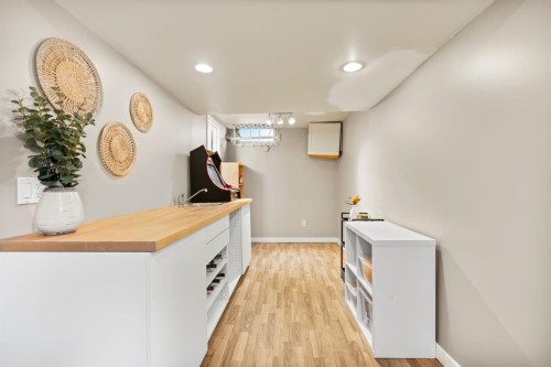 128 Allandale Close Se, Calgary, AB - Indoor