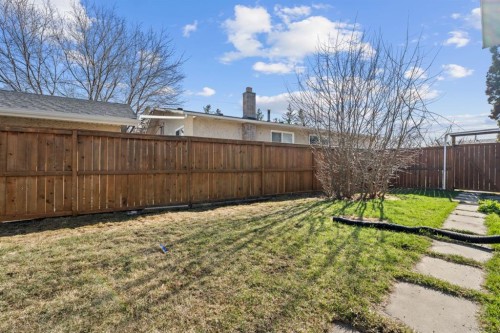128 Allandale Close Se, Calgary, AB - Outdoor