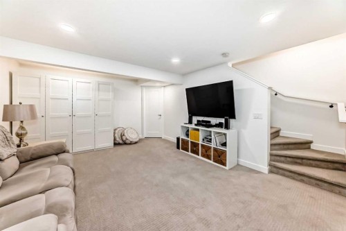 52 Walden Lane Se, Calgary, AB - Indoor