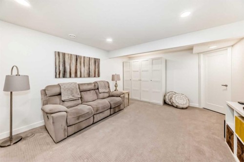 52 Walden Lane Se, Calgary, AB - Indoor