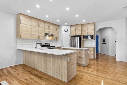 865 Citadel Way Nw, Calgary, AB - Indoor Photo Showing Kitchen With Upgraded Kitchen