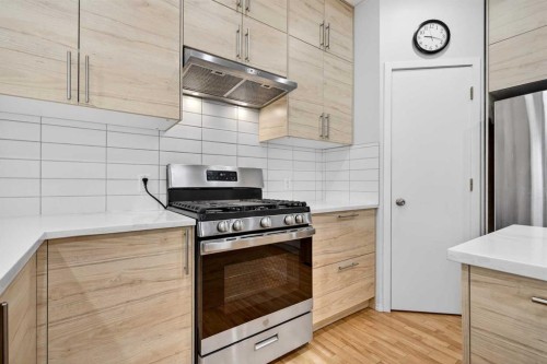 865 Citadel Way Nw, Calgary, AB - Indoor Photo Showing Kitchen With Upgraded Kitchen