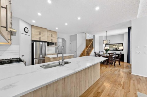 865 Citadel Way Nw, Calgary, AB - Indoor Photo Showing Kitchen With Upgraded Kitchen