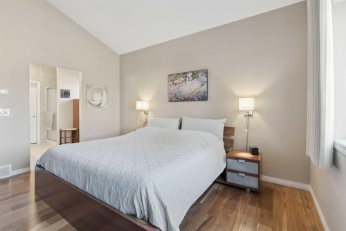 202 Tusslewood Terrace Nw, Calgary, AB - Indoor Photo Showing Bedroom