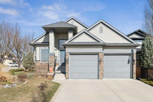 202 Tusslewood Terrace Nw, Calgary, AB - Outdoor With Facade