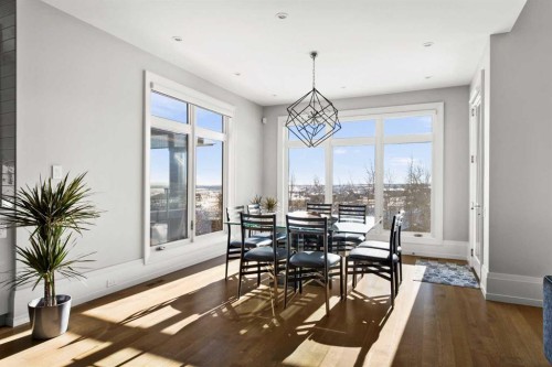 34 Elveden Heights Sw, Calgary, AB - Indoor Photo Showing Dining Room