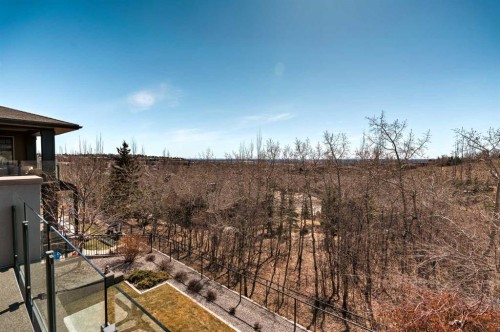 34 Elveden Heights Sw, Calgary, AB - Outdoor