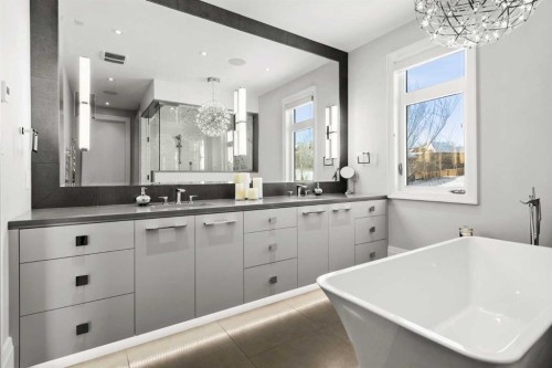 34 Elveden Heights Sw, Calgary, AB - Indoor Photo Showing Bathroom