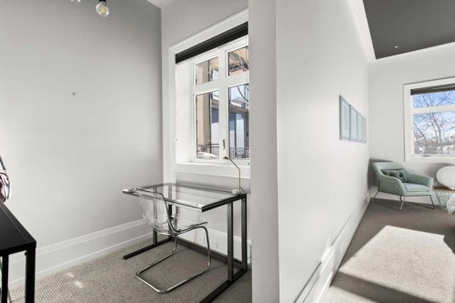 34 Elveden Heights Sw, Calgary, AB - Indoor