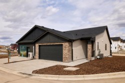 164 Juniper Ridge Crescent  None, AB T3T 0G2