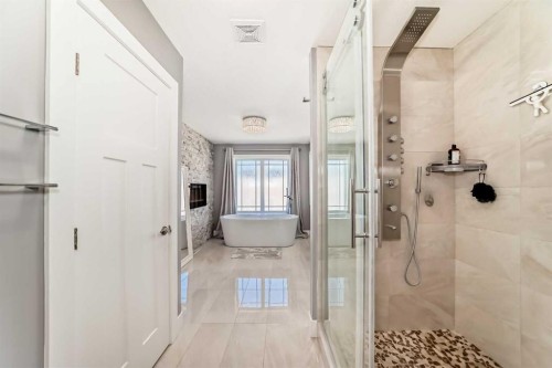 120 Kinniburgh Circle, Chestermere, AB - Indoor Photo Showing Bathroom