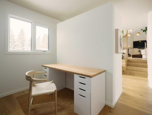 5036 Vanstone Crescent Nw, Calgary, AB - Indoor Photo Showing Other Room