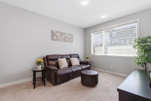 131 Walcrest Way Se, Calgary, AB - Indoor