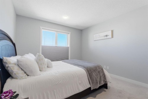 131 Walcrest Way Se, Calgary, AB - Indoor Photo Showing Bedroom