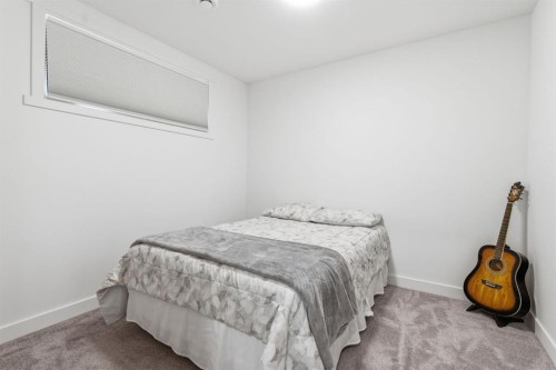 131 Walcrest Way Se, Calgary, AB - Indoor Photo Showing Bedroom