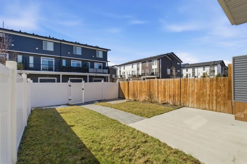 131 Walcrest Way Se, Calgary, AB - Outdoor
