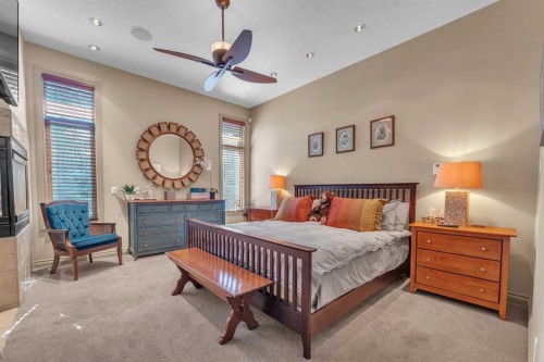 183 Westview Drive Sw, Calgary, AB - Indoor Photo Showing Bedroom