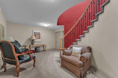 183 Westview Drive Sw, Calgary, AB - Indoor Photo Showing Other Room