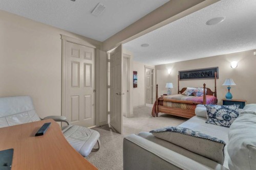 183 Westview Drive Sw, Calgary, AB - Indoor Photo Showing Bedroom