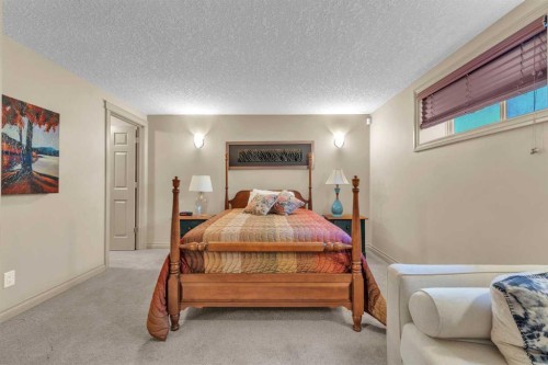 183 Westview Drive Sw, Calgary, AB - Indoor Photo Showing Bedroom