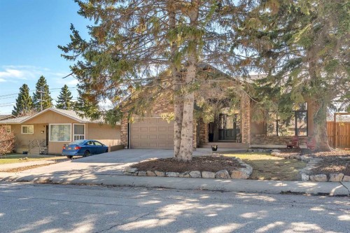 183 Westview Drive Sw, Calgary, AB - Outdoor