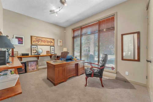 183 Westview Drive Sw, Calgary, AB - Indoor Photo Showing Office