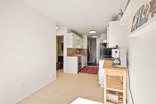 49 Castlebrook Way Ne, Calgary, AB - Indoor Photo Showing Kitchen