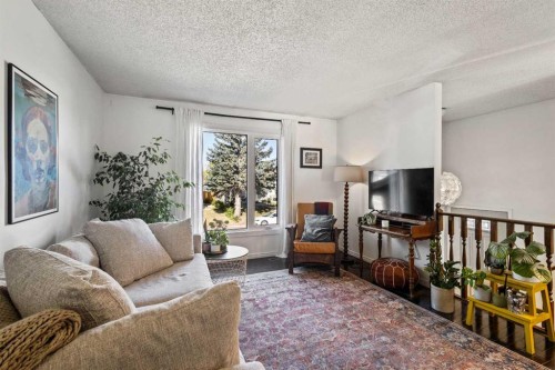 49 Castlebrook Way Ne, Calgary, AB - Indoor Photo Showing Living Room