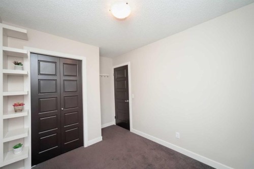 88 Pantego Lane Nw, Calgary, AB - Indoor Photo Showing Other Room