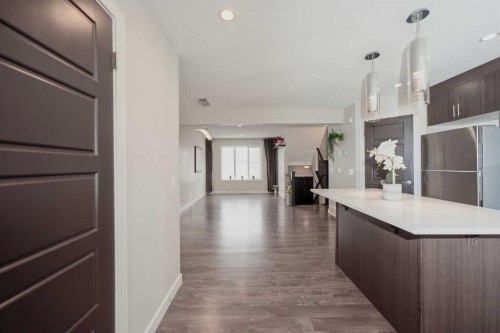 88 Pantego Lane Nw, Calgary, AB - Indoor Photo Showing Kitchen