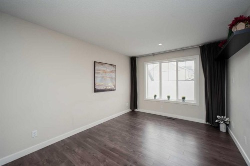 88 Pantego Lane Nw, Calgary, AB - Indoor Photo Showing Other Room