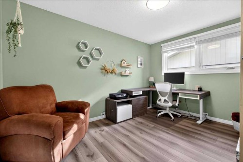 611 Lake Linnet Crescent Se, Calgary, AB - Indoor Photo Showing Office