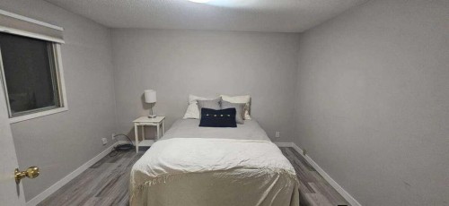 5489 51 Avenue, Lacombe, AB - Indoor Photo Showing Bedroom