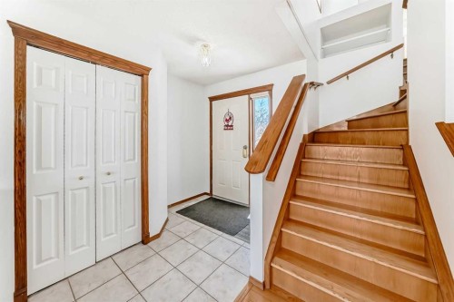 141 Arbour Crest Mews Nw, Calgary, AB - Indoor Photo Showing Other Room