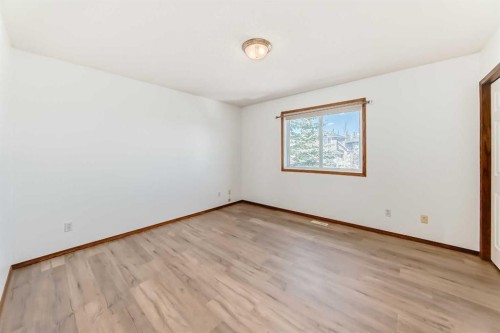 141 Arbour Crest Mews Nw, Calgary, AB - Indoor Photo Showing Other Room