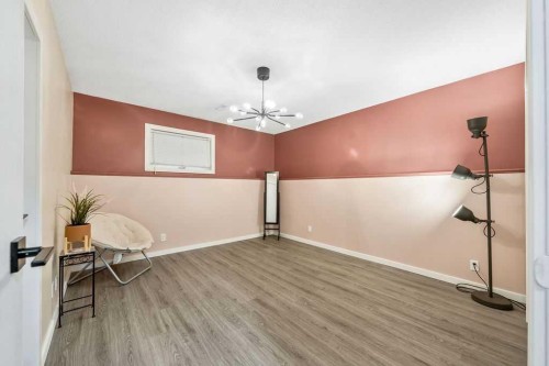 5 Shawglen Court Sw, Calgary, AB - Indoor Photo Showing Other Room